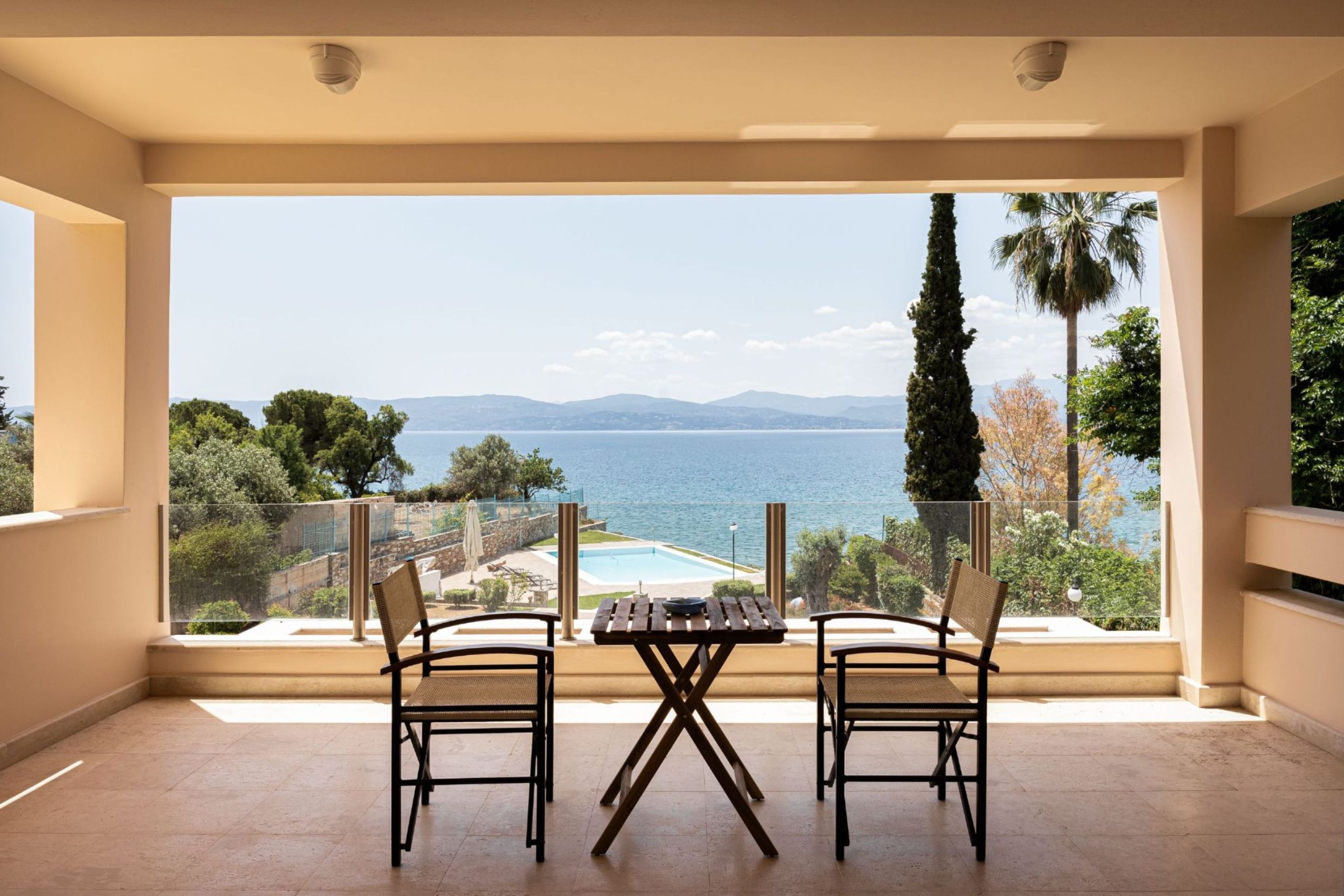 Eretria Luxurious Seafront Villa