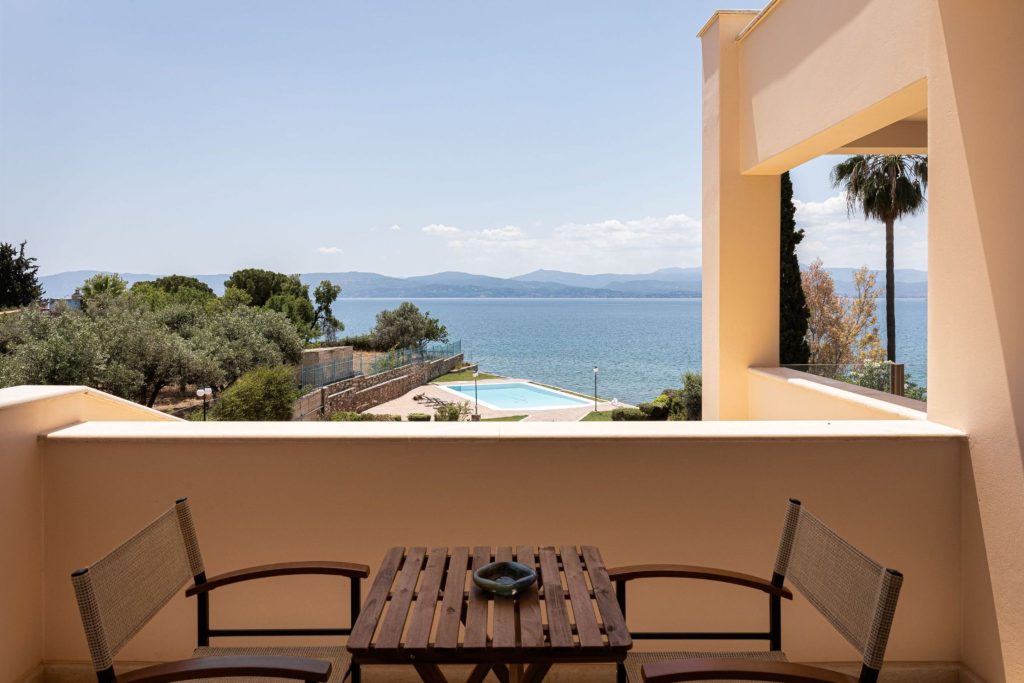 Eretria Luxurious Seafront Villa