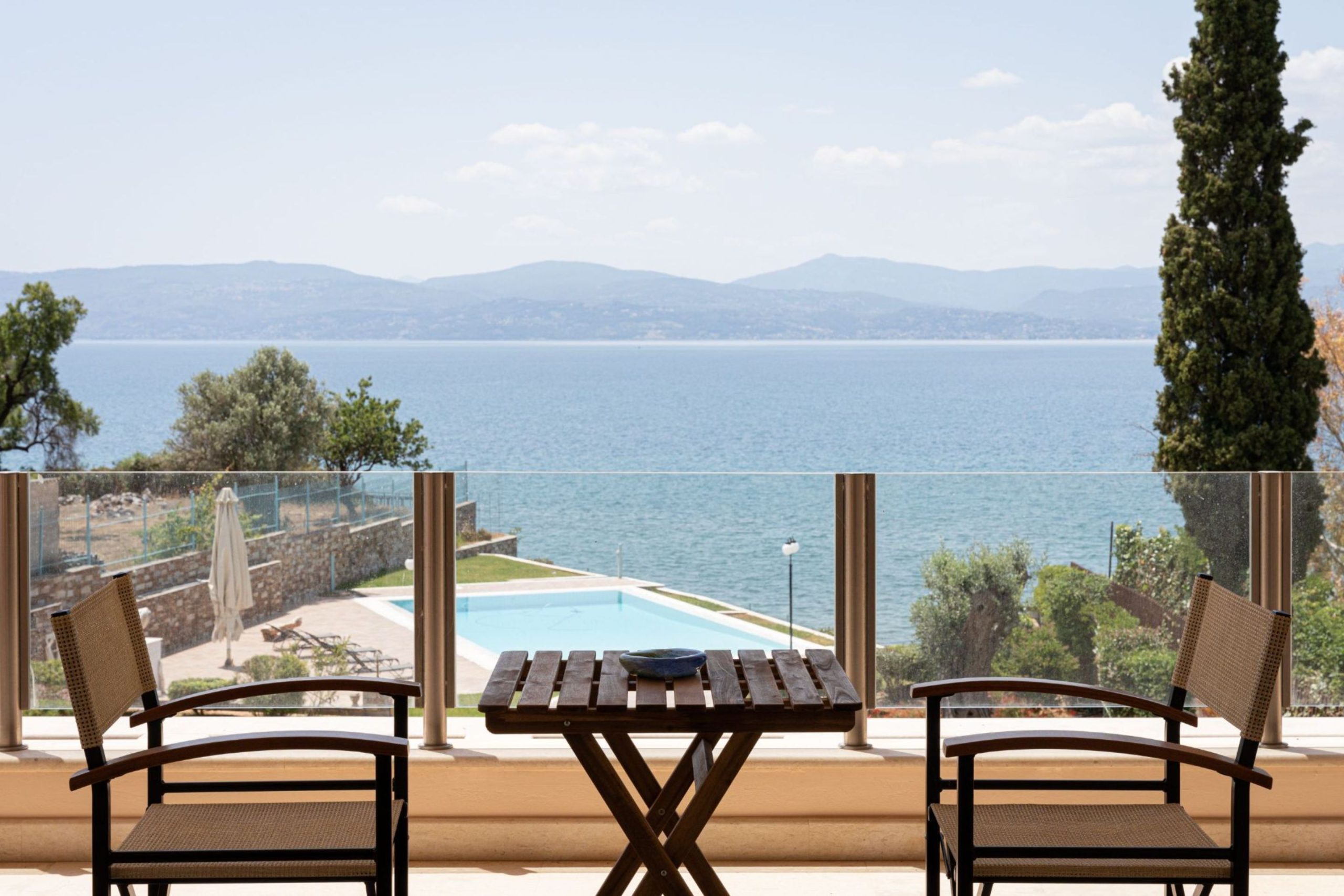 Eretria Luxurious Seafront Villa