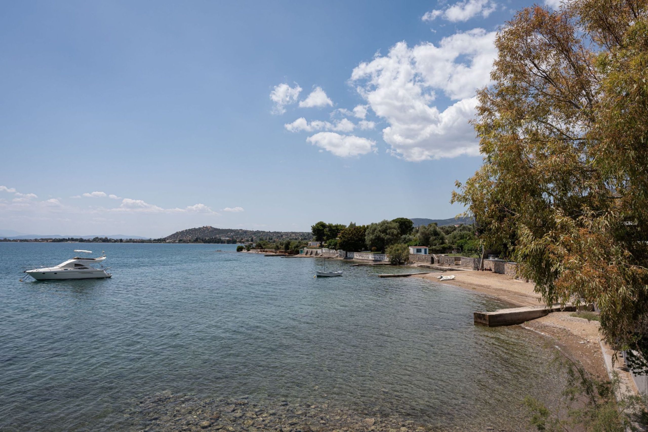 Eretria Luxurious Seafront Villa