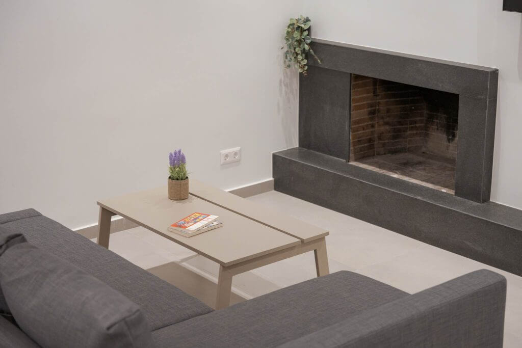 Athenian Riviera Secluded Apartment