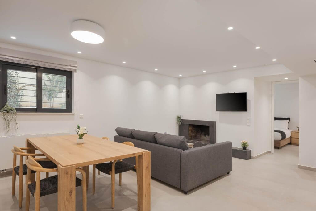 Athenian Riviera Secluded Apartment