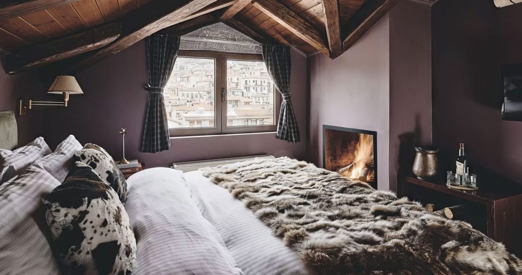 Family Room, Mons Arachova