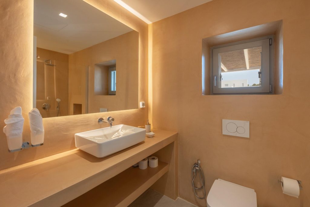Ensuite Bathroom, Luxurious Villa Ioli Paros