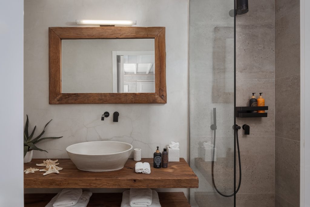Ensuite Bathroom, Villa Daloli Mykonos
